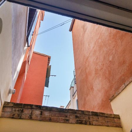 Elegante E Luminoso, Spazio Esterno Privato Velence Kültér fotó