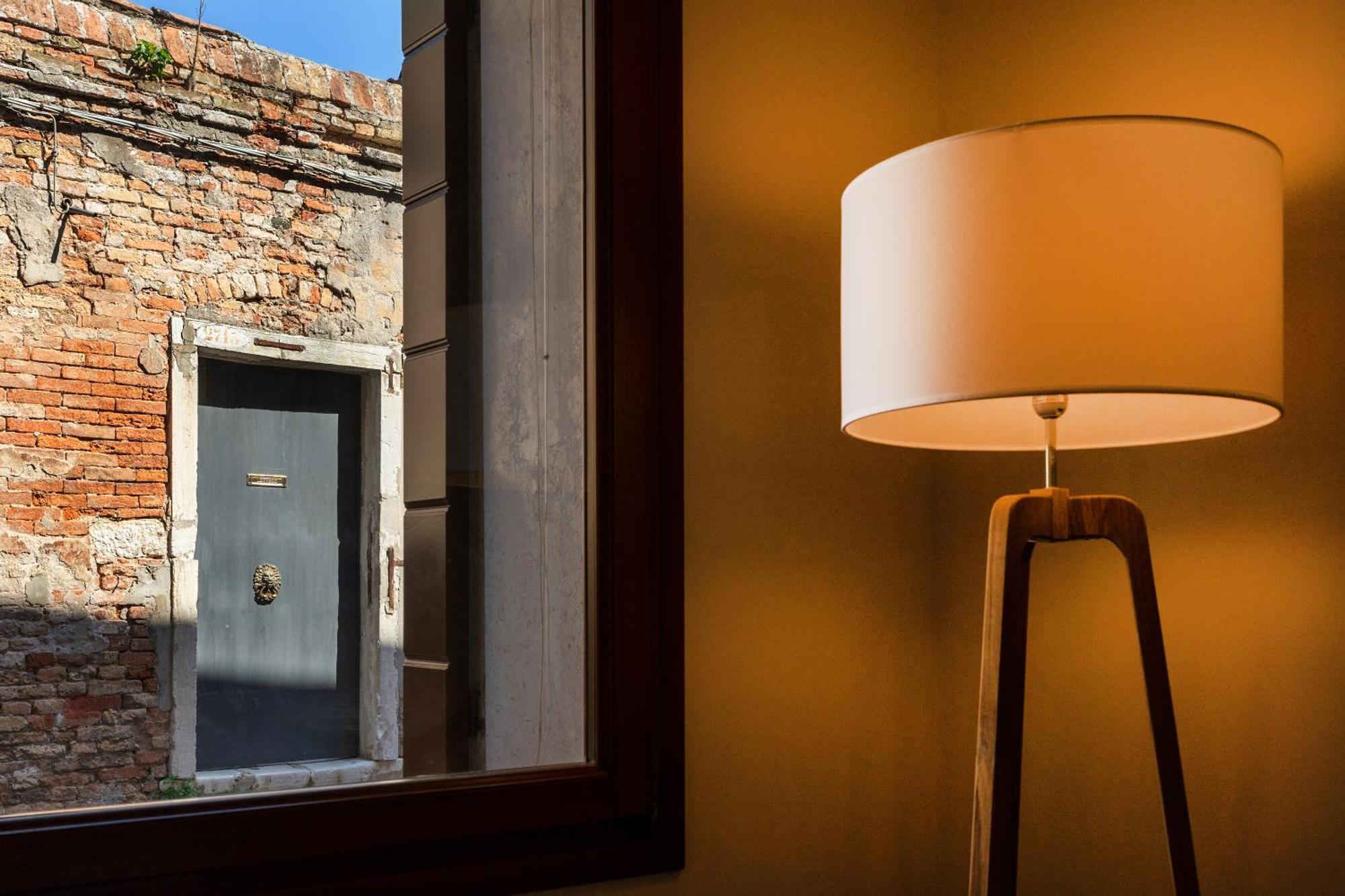 Elegante E Luminoso, Spazio Esterno Privato Velence Kültér fotó