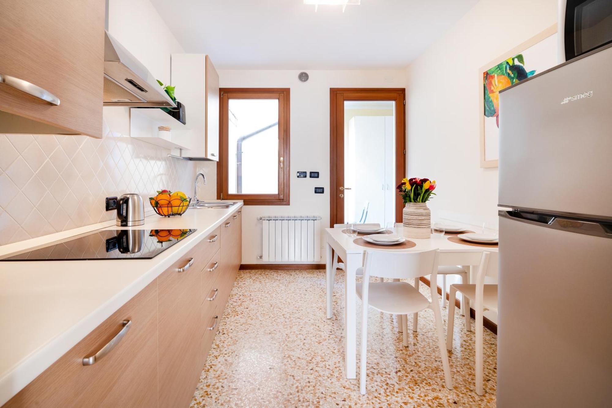 Elegante E Luminoso, Spazio Esterno Privato Velence Kültér fotó