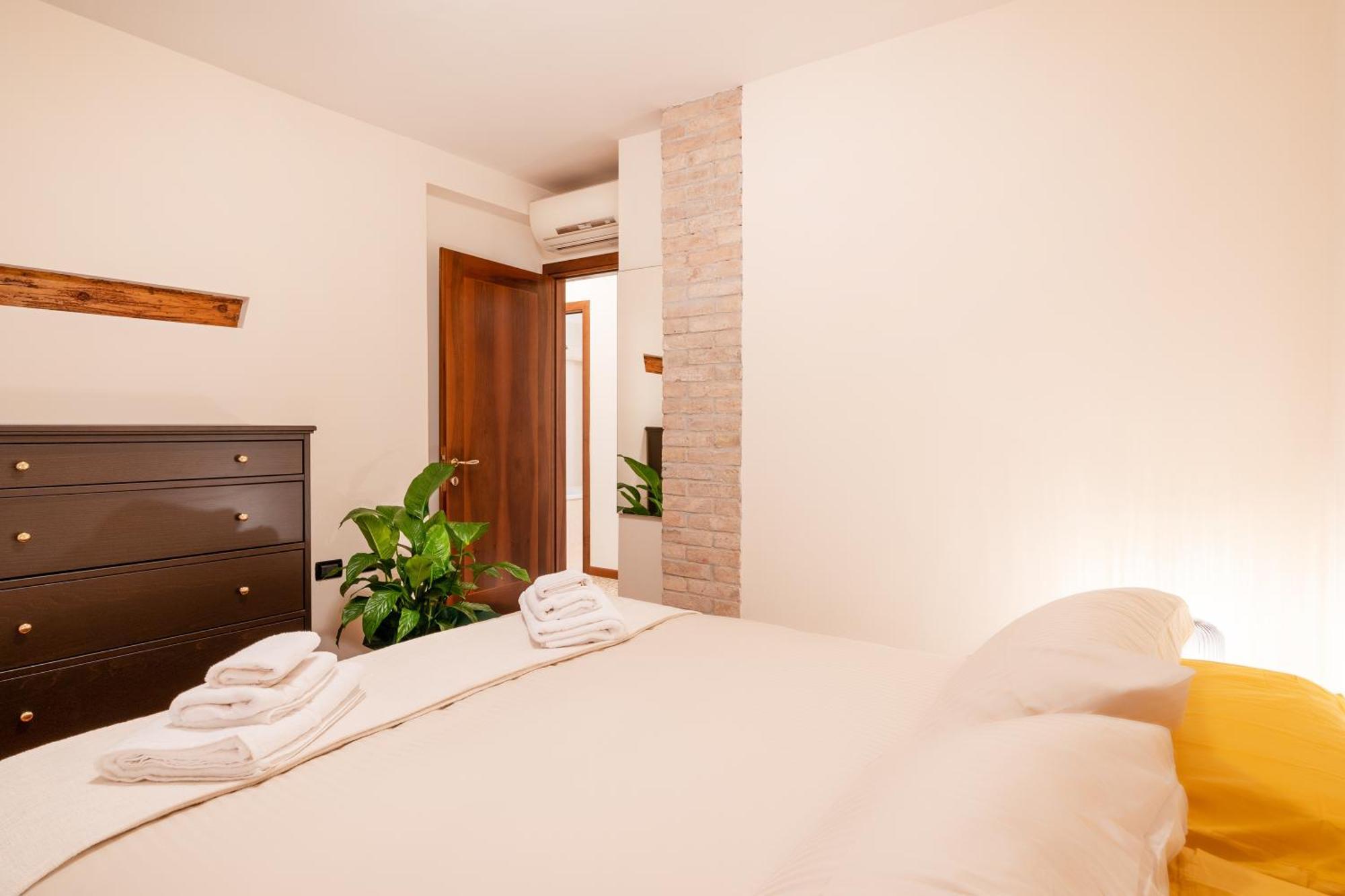 Elegante E Luminoso, Spazio Esterno Privato Velence Kültér fotó